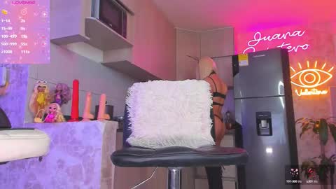 Snapshot of juana18quintero chatting on 09-30-25, 08:30 JUANA VALENTINA QUINTERO independent model ONLY FANS --- Juanaquintero online show from 09-30-25, 08:30