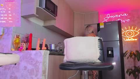 Snapshot of juana18quintero chatting on 10-29-25, 12:29 JUANA VALENTINA QUINTERO independent model ONLY FANS --- Juanaquintero online show from 10-29-25, 12:29