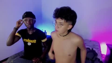 Snapshot of juandaaa__ chatting on 02-21-25, 01:22 juandaaa__ online show from 02-21-25, 01:22