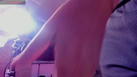 Snapshot of juandiamonds chatting on 02-10-25, 12:50 Juan David online show from 02-10-25, 12:50