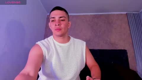 Snapshot of juandiamonds chatting on 02-18-25, 12:49 Juan David online show from 02-18-25, 12:49