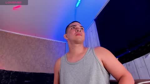 Snapshot of juandiamonds chatting on 03-06-25, 02:08 Juan David online show from 03-06-25, 02:08