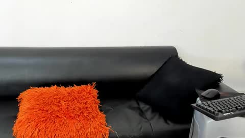 Juan Diego Uribe online show from 03-08-25, 12:33