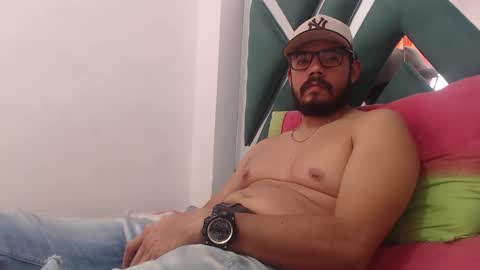 juanfe_style online show from 09-16-25, 06:09