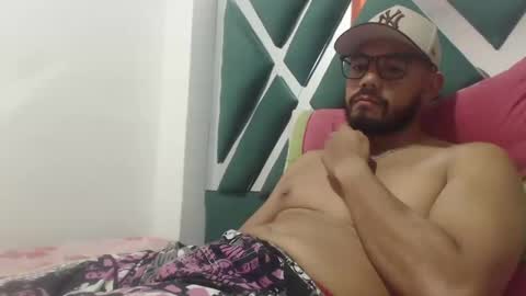 juanfe_style online show from 09-19-25, 01:18