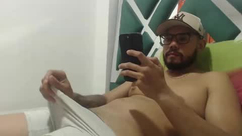 juanfe_style online show from 09-24-25, 04:05