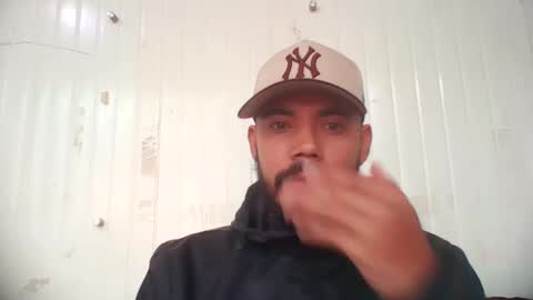 juanfe_style online show from 09-29-25, 01:49