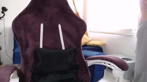 Snapshot of juanisimo_ chatting on 02-23-25, 05:18 JUANISIMO online show from 02-23-25, 05:18