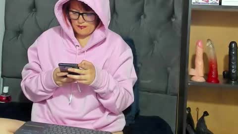 juanita online show from 02-26-25, 10:04