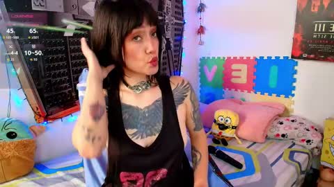 Snapshot of juanita_adams chatting on 05-20-26, 07:53 Juanita online show from 05-20-26, 07:53