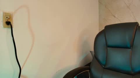 Snapshot of juanita_sweets11 chatting on 02-26-25, 02:04 Juanita online show from 02-26-25, 02:04