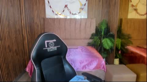 JUANITA online show from 04-01-26, 11:33