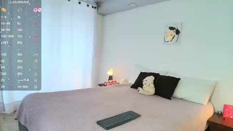 Snapshot of juanitablue chatting on 07-03-26, 05:08 Blue online show from 07-03-26, 05:08