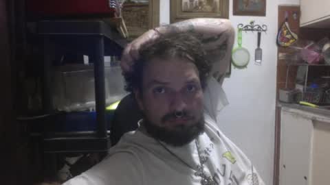 Snapshot of juanitobanana50000 chatting on 07-17-26, 02:18 juanitobanana50000 online show from 07-17-26, 02:18