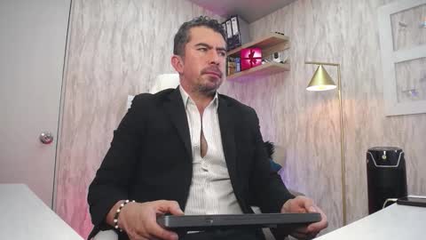 Juan k online show from 03-03-26, 03:01