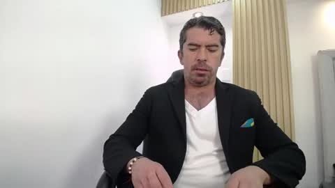 Snapshot of juank_fit45 chatting on 05-08-26, 01:16 Juan k online show from 05-08-26, 01:16