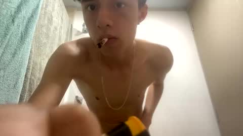 Snapshot of juanmres chatting on 02-27-25, 11:52 juanmres online show from 02-27-25, 11:52