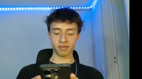 Snapshot of juanmres chatting on 10-22-25, 03:29 juanmres online show from 10-22-25, 03:29