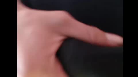 Snapshot of juanmres chatting on 11-08-25, 12:00 juanmres online show from 11-08-25, 12:00