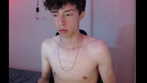 Snapshot of juanmres chatting on 11-10-25, 03:27 juanmres online show from 11-10-25, 03:27