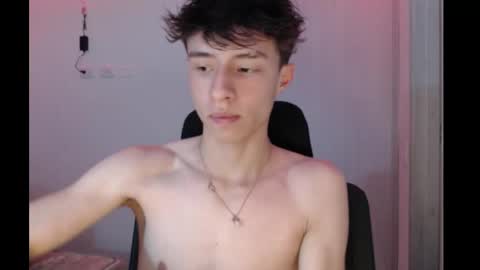 Snapshot of juanmres chatting on 12-05-25, 11:52 juanmres online show from 12-05-25, 11:52