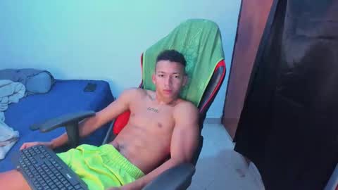 juansw66 online show from 06-11-26, 01:42