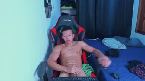 juansw66 online show from 06-18-26, 02:21
