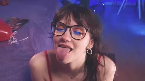 Snapshot of juby_yubi chatting on 02-14-25, 05:03 Arina online show from 02-14-25, 05:03