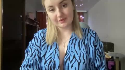 Snapshot of judevalenti chatting on 02-24-25, 08:36 JudeValenti online show from 02-24-25, 08:36