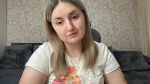 Snapshot of judevalenti chatting on 09-19-25, 06:19 JudeValenti online show from 09-19-25, 06:19