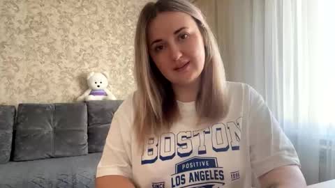 Snapshot of judevalenti chatting on 09-26-25, 06:17 JudeValenti online show from 09-26-25, 06:17