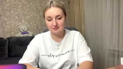 Snapshot of judevalenti chatting on 10-13-25, 05:35 JudeValenti online show from 10-13-25, 05:35