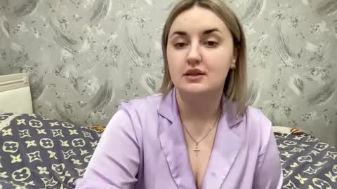 Snapshot of judevalenti chatting on 11-25-25, 05:24 JudeValenti online show from 11-25-25, 05:24