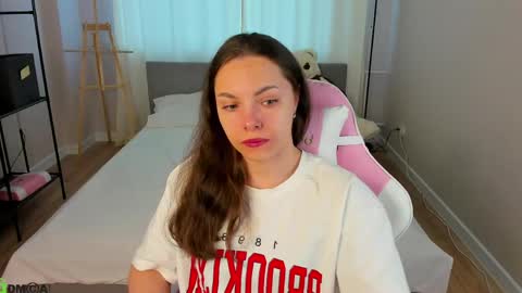 Judy Lewis online show from 04-21-26, 02:51