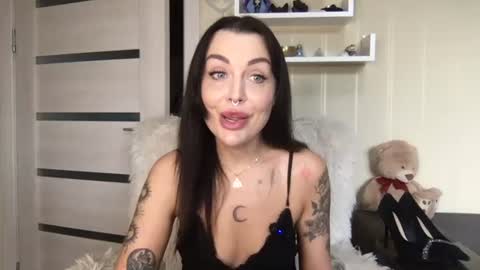 JudyLaNeon online show from 07-04-26, 03:07