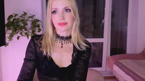 Goddess Julia online show from 09-12-25, 06:41