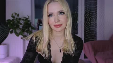 Goddess Julia online show from 12-17-25, 08:15
