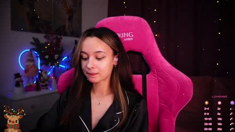 Angelina online show from 01-16-25, 10:44