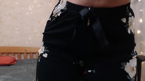 juicy_jesss online show from 01-03-25, 11:01