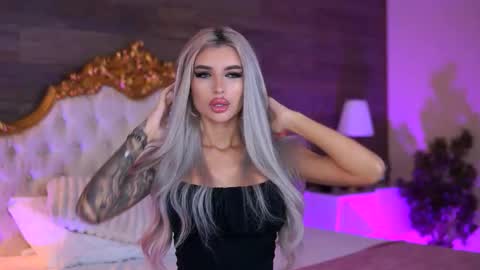 Snapshot of juicy_jessye chatting on 10-04-25, 08:07 Jessye online show from 10-04-25, 08:07