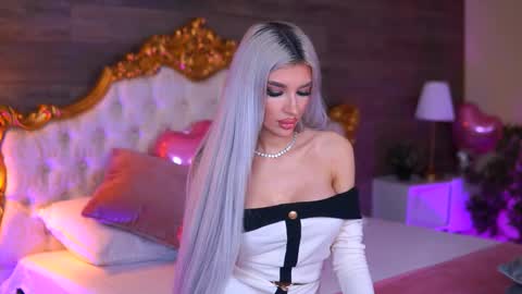 Snapshot of juicy_jessye chatting on 02-15-26, 08:49 Jessye online show from 02-15-26, 08:49