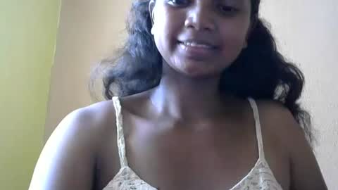 Snapshot of juicy_pretty chatting on 03-01-25, 12:23 stellah online show from 03-01-25, 12:23