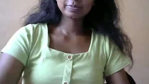 Snapshot of juicy_pretty chatting on 03-05-25, 08:21 stellah online show from 03-05-25, 08:21