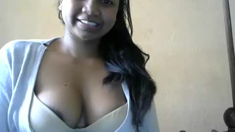 Snapshot of juicy_pretty chatting on 09-15-25, 07:52 stellah online show from 09-15-25, 07:52
