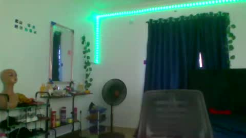 Emily online show from 09-28-25, 04:23