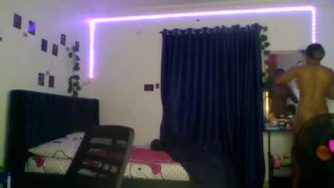 Snapshot of juicy_pussy1122 chatting on 01-14-26, 06:41 Emily online show from 01-14-26, 06:41