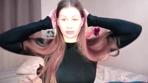 Elena online show from 02-09-26, 05:17