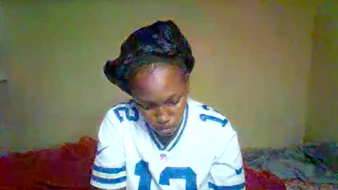 Snapshot of juicyicequeen chatting on 03-16-26, 07:51 juicyicequeen online show from 03-16-26, 07:51