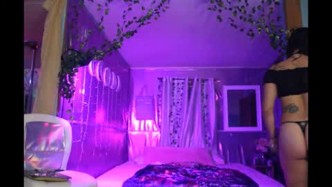 juicyjayxxx69 online show from 11-22-25, 03:27