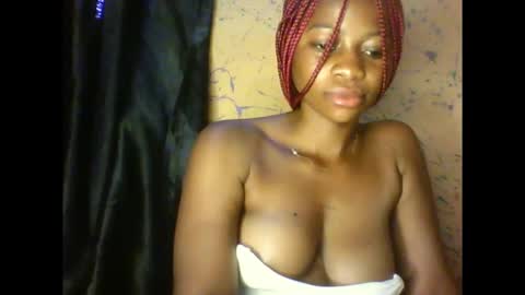 juicypiexx online show from 12-21-25, 02:46